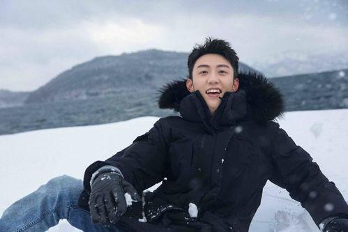 圈内爆料张婧仪黄景瑜,甜蜜互动引粉丝热议